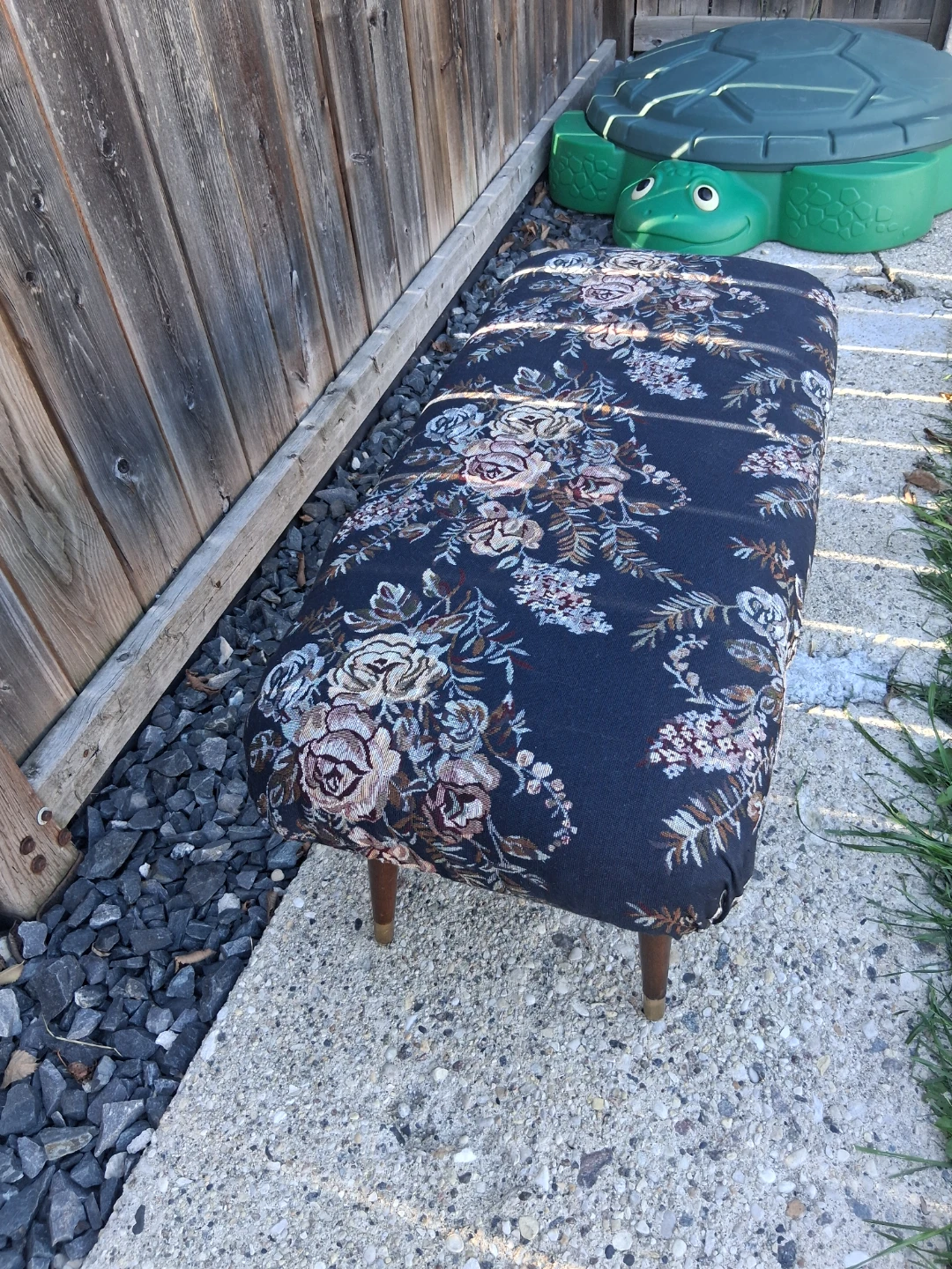 Floral Print Bench - photo 3