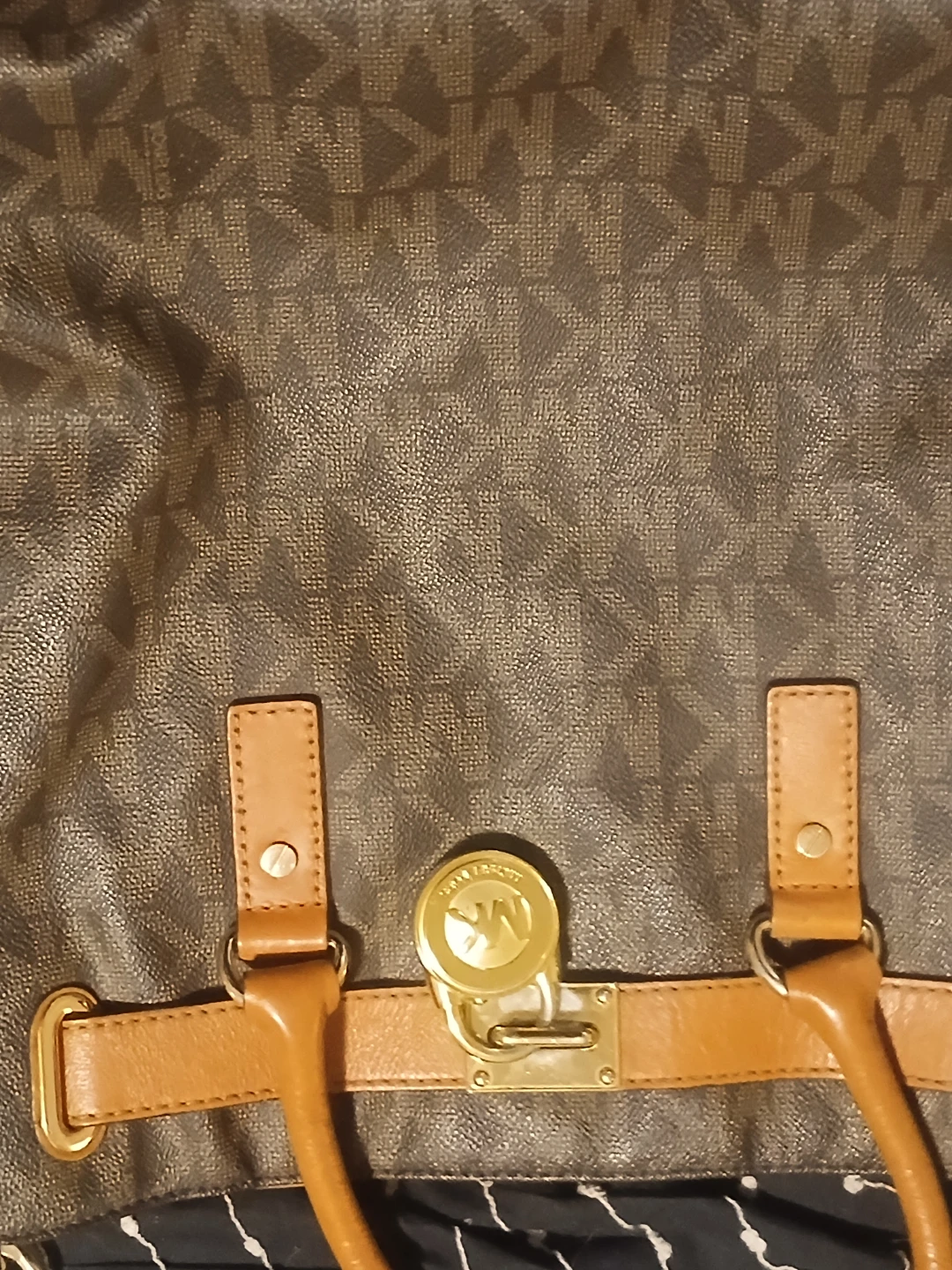 Michael Kors Signature Logo Tote - photo 2