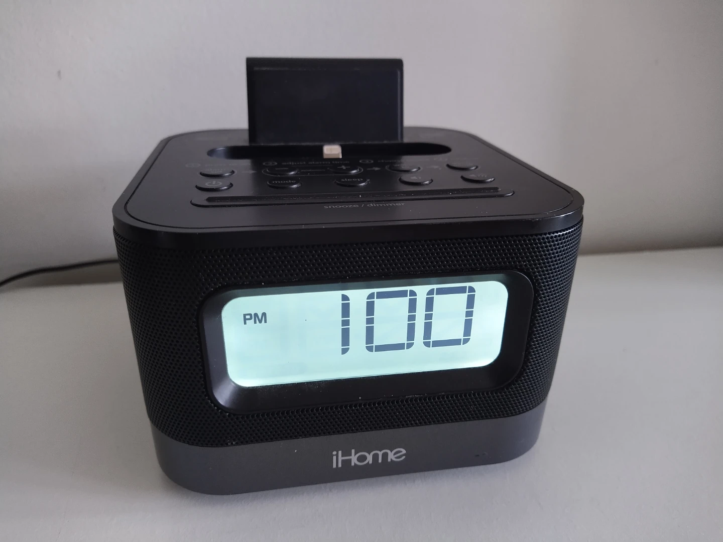 Ihome alarm clock - photo 2