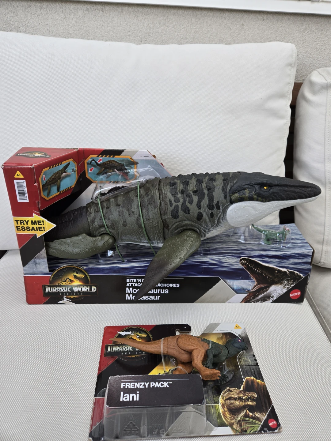 2 Brand new jurassic park world dinosaur toy