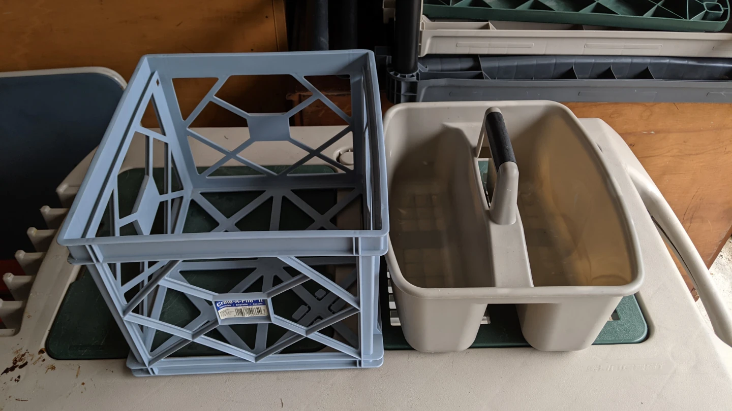 LOT OF 7 MILK CRATES ITEM HOLDER - photo 3