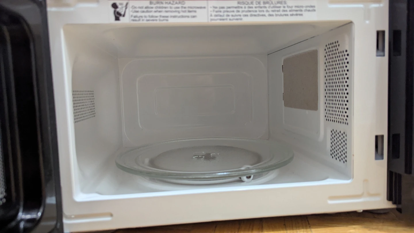 Small Compact Microwave 900W \ 0.9cu.ft. Countertop Oven - photo 2