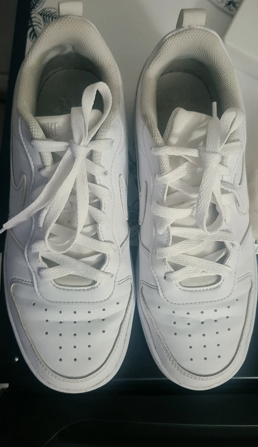 White Nike Sneakers - photo 4