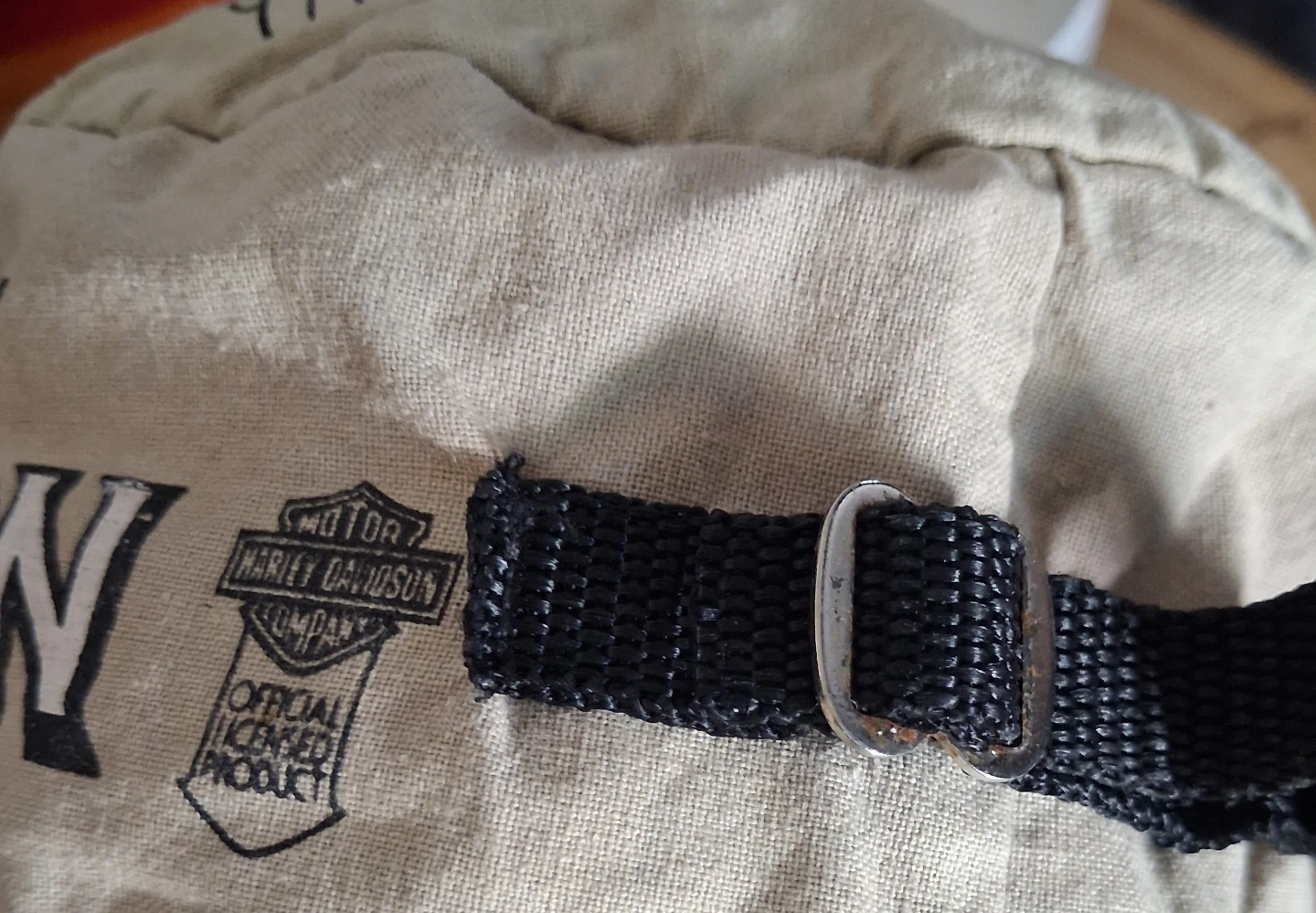 Vintage Harley-Davidson Artistry in Iron Cap - photo 5