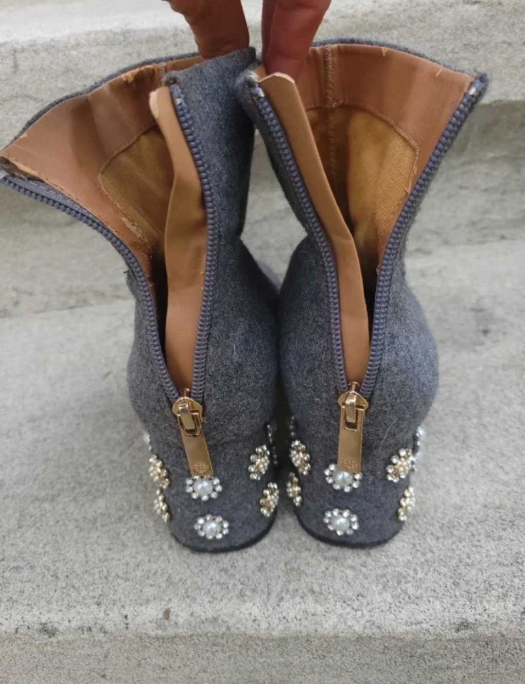 Rose-TS Grey Wool Ankle Boots 8.5 - photo 3