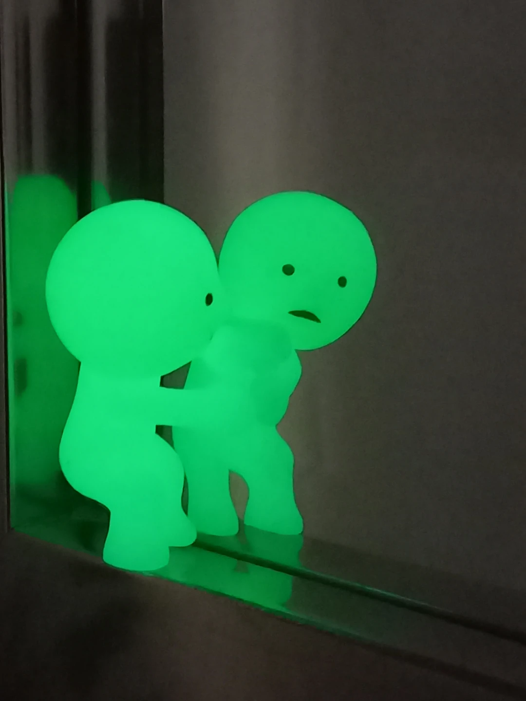 SMISKI - Glow in the dark figurine - photo 3