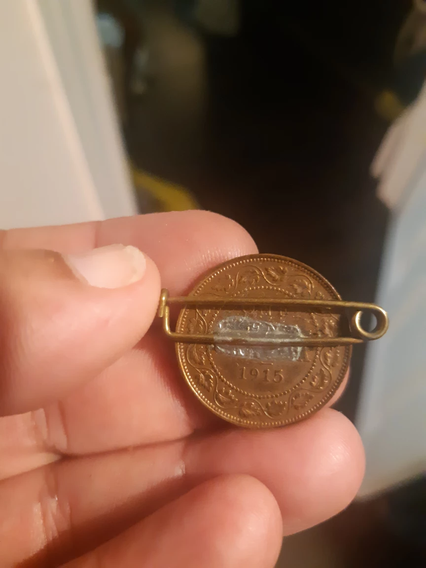 Vintage 1915 Canadian Large Cent Coin Brooch - photo 2