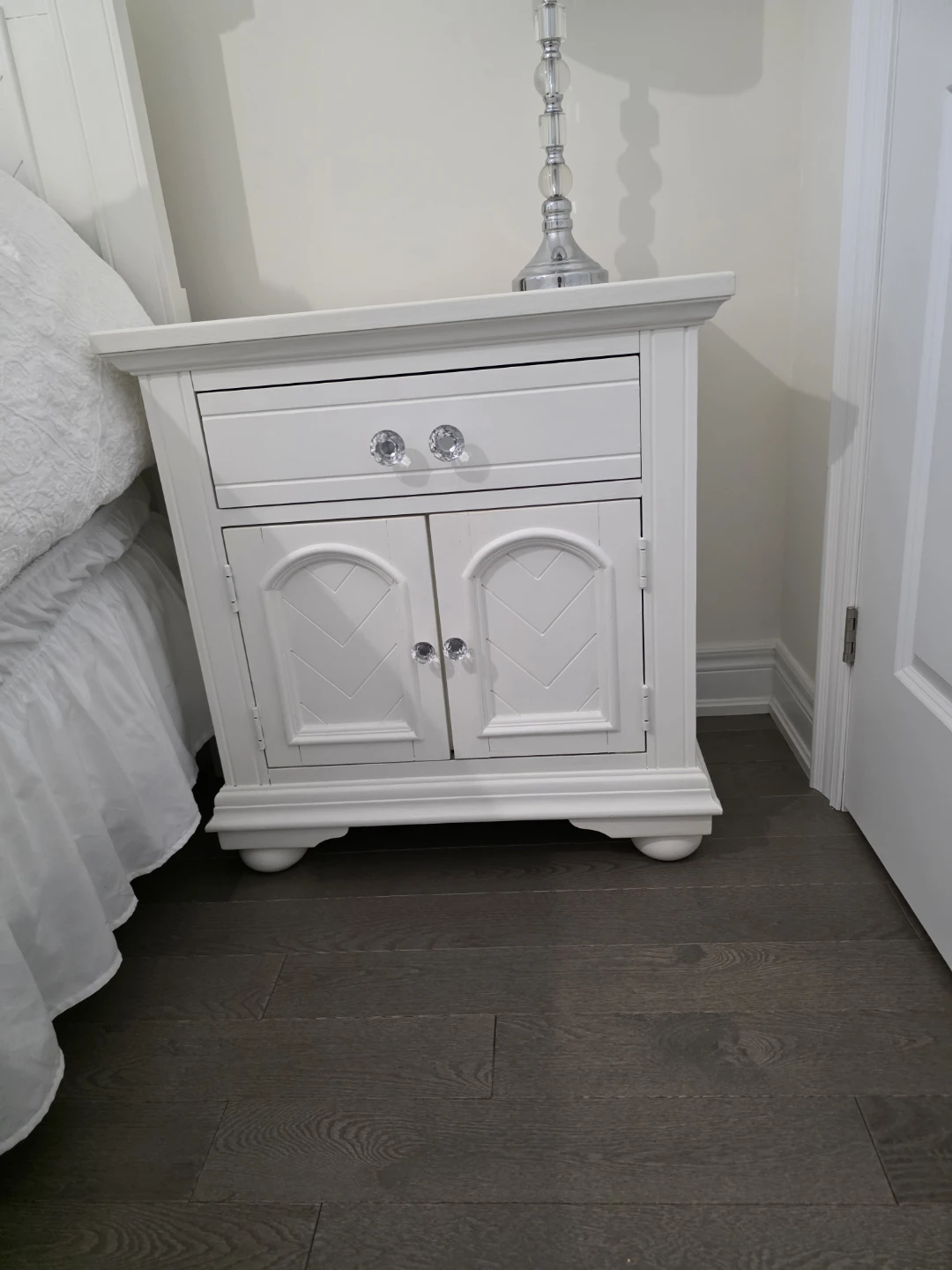 White Bedroom set - photo 2