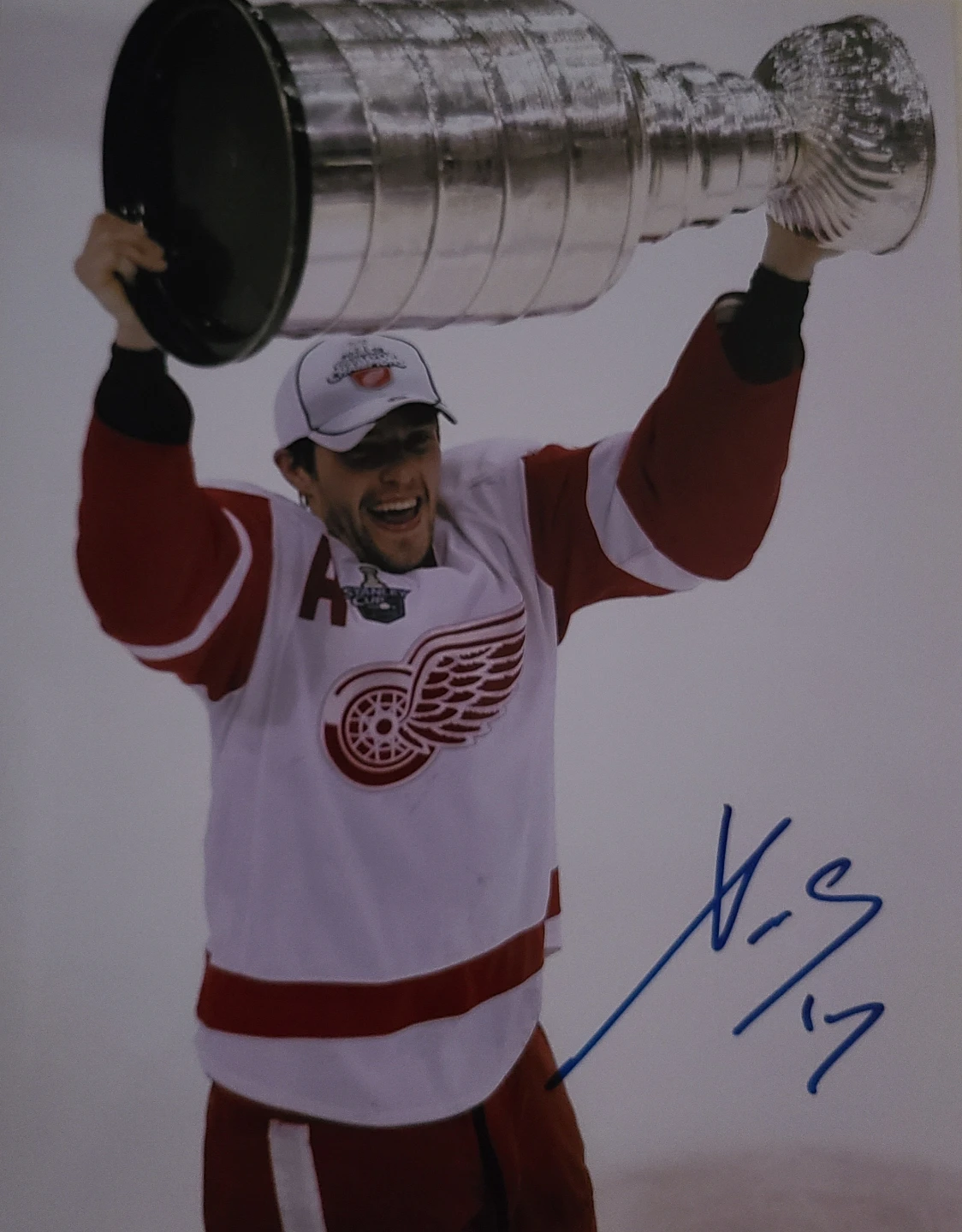 Detroit Red Wings Autographed Greats 8x10 Photos With COA'S