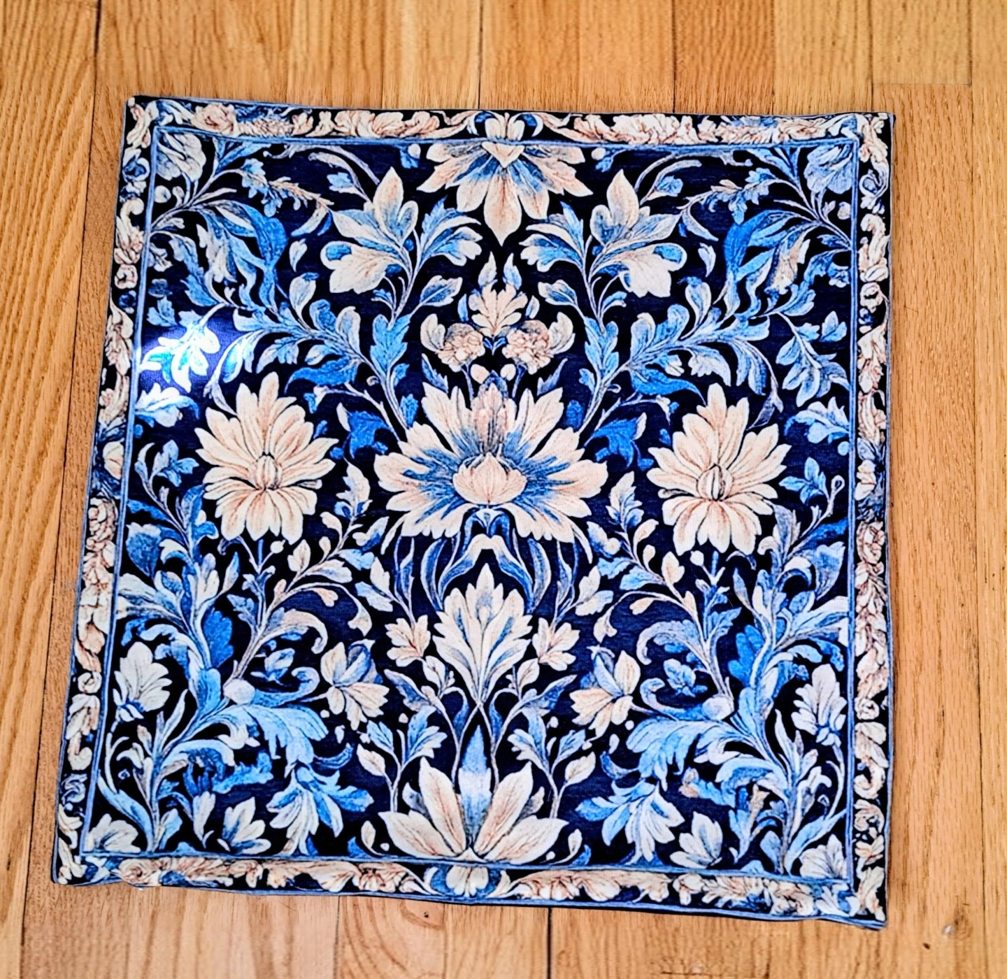 Two William Morris Style Cushion Covers - photo 2