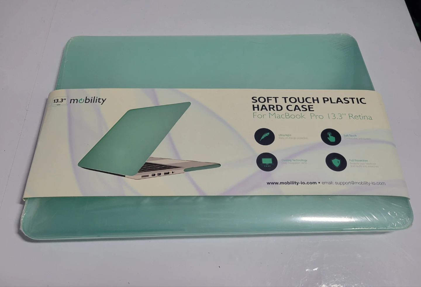 Brand new Mobility Hard Case for MacBook Pro 13.3 inch Retina