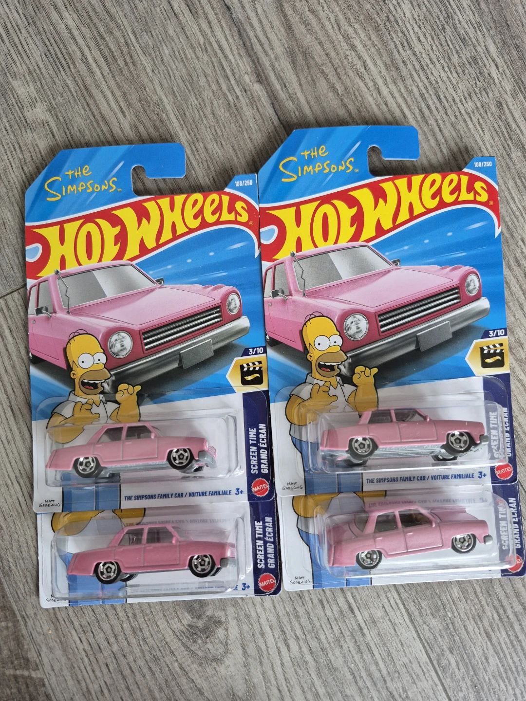 4 Hot Wheels The Simpsons Family Car Diecast Models
