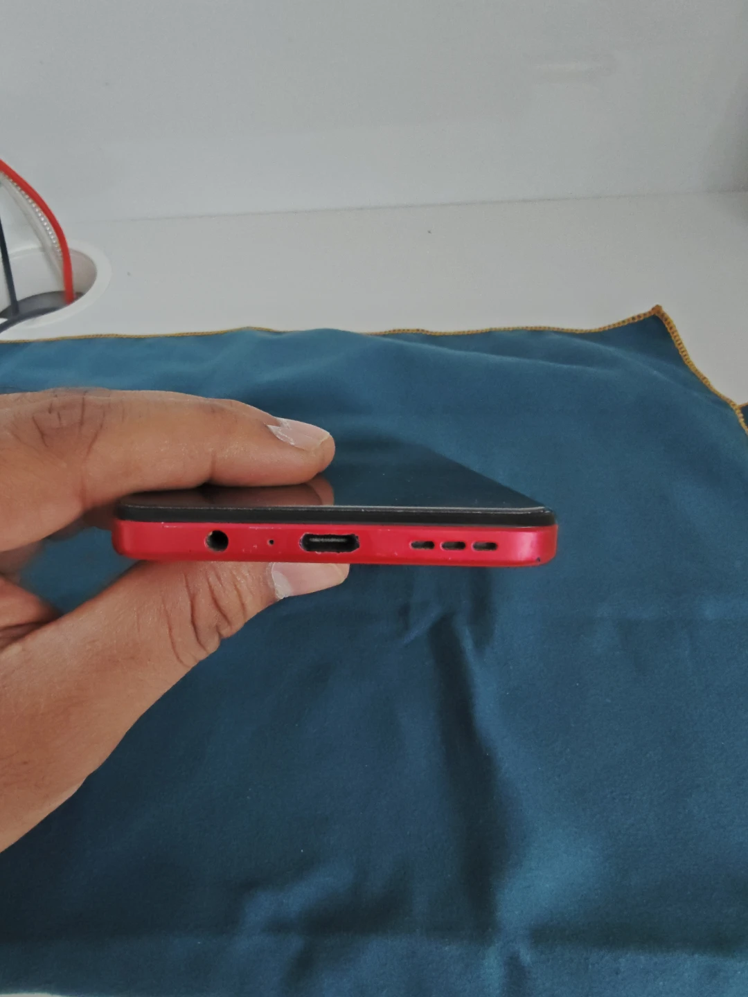 Red Motorola g45  smartphone🏈 - photo 3