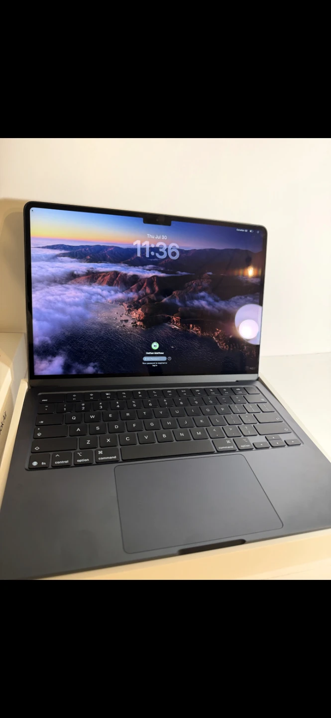 Apple MacBook Air 13-inch M5 16GB RAM - photo 3