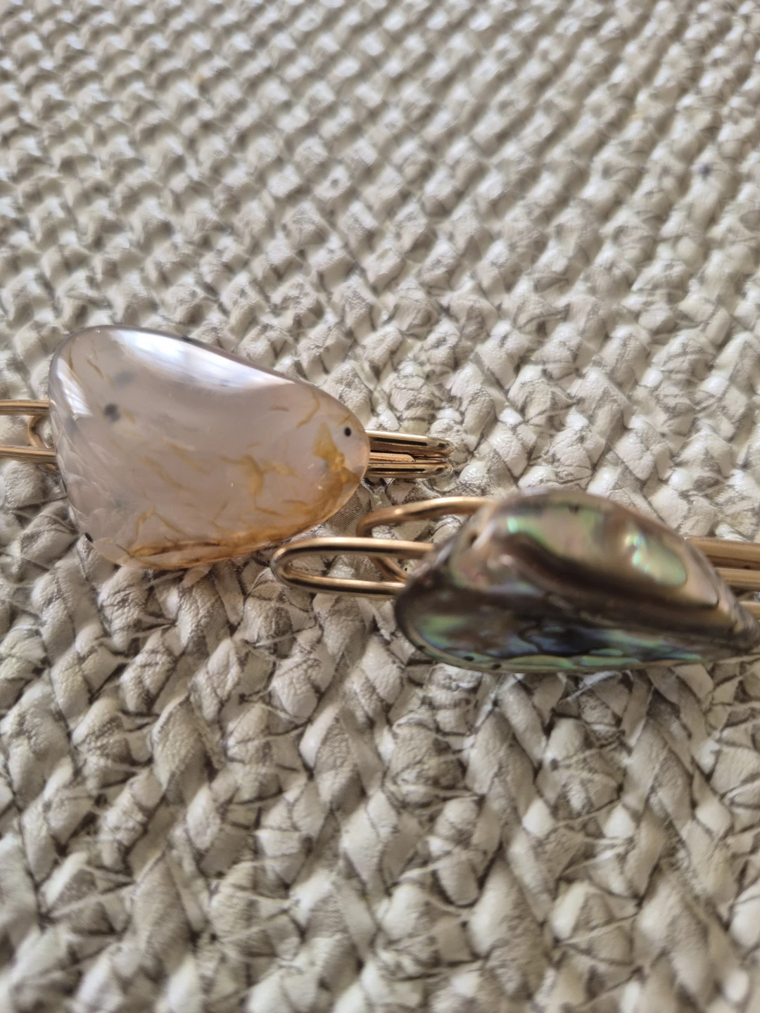 Set of Two Decorative Hair Clips - photo 3