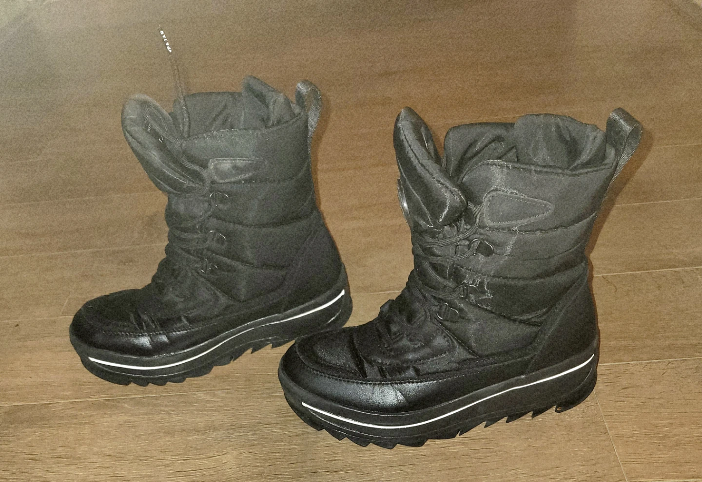 Size 8 Pajar Waterproof Winter Boots - photo 2