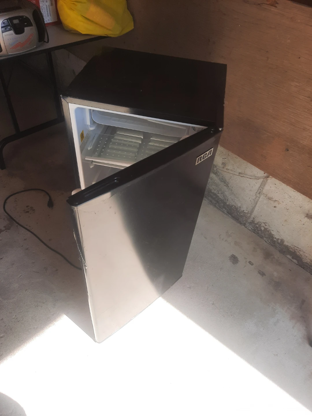 RCA Mini Fridge