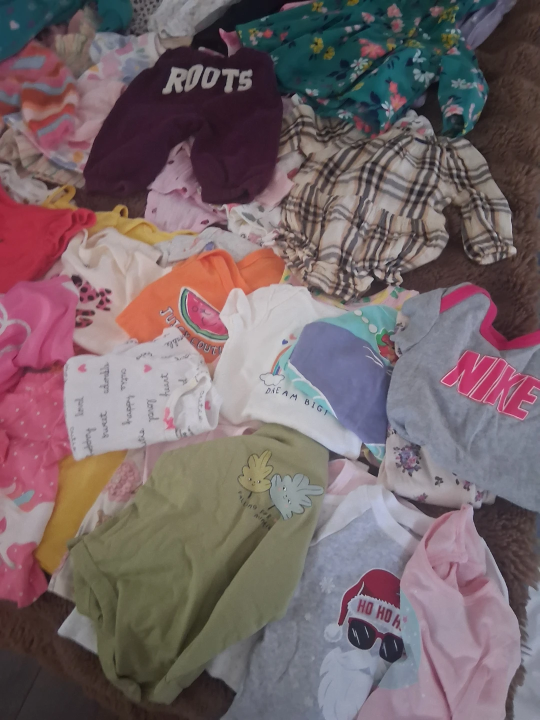 60+ pieces Lot of 0-6 month old baby girl clothing - photo 4
