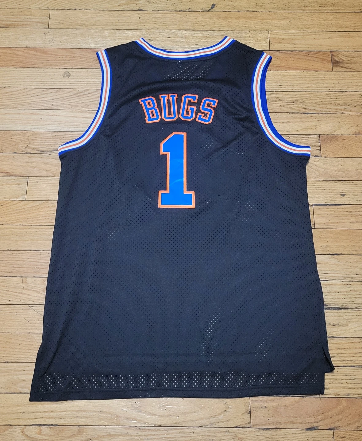Tune Squad Bugs Bunny Jersey Size L - photo 3