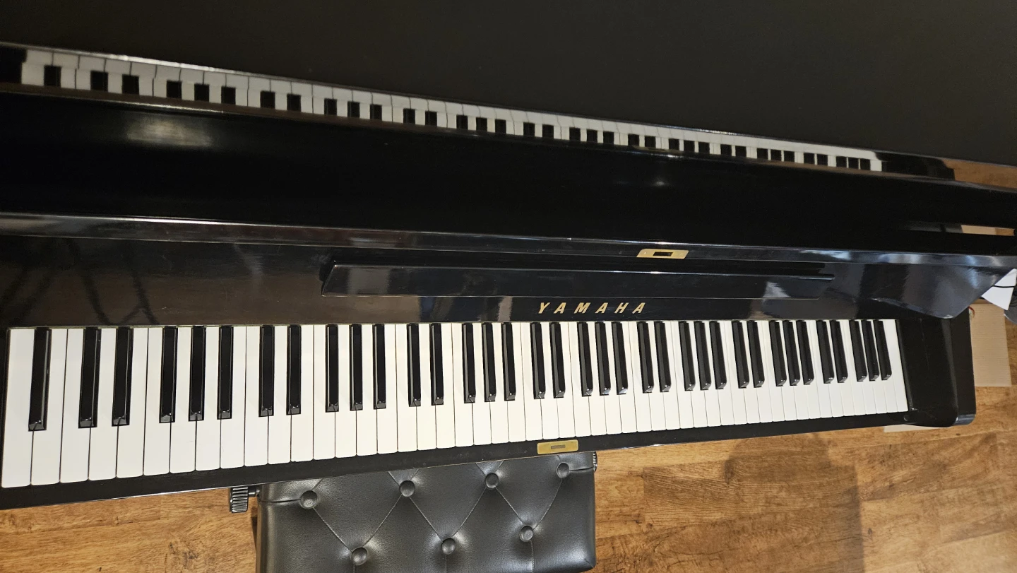 Yamaha U1 Upright Piano - photo 4