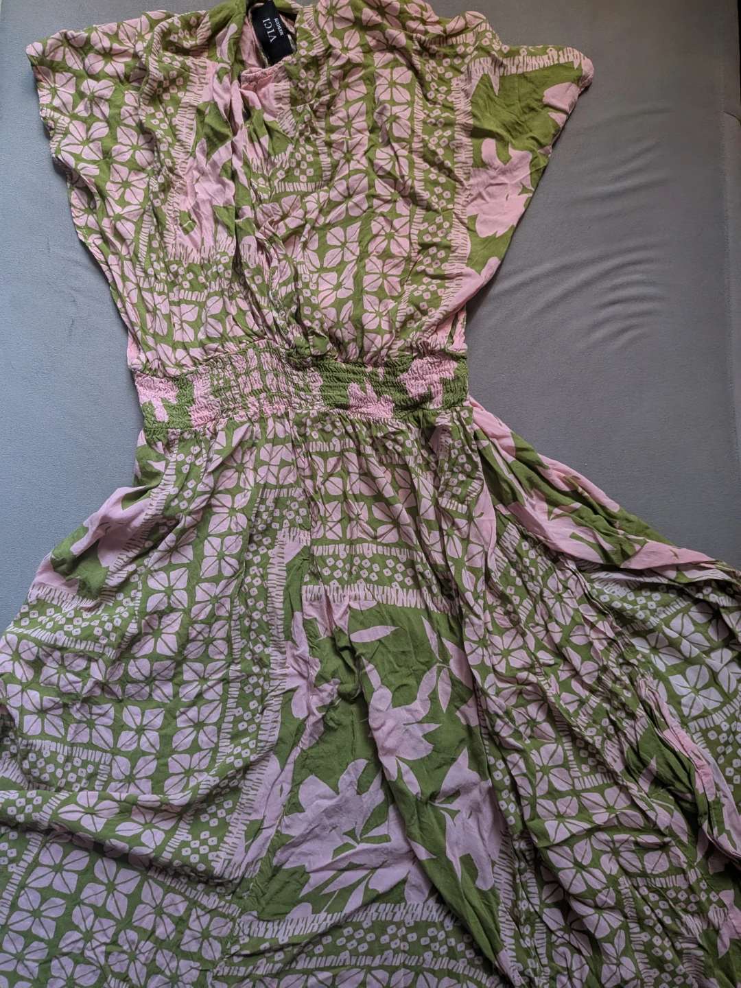 VICI Green and Pink Patterned Dress - photo 3
