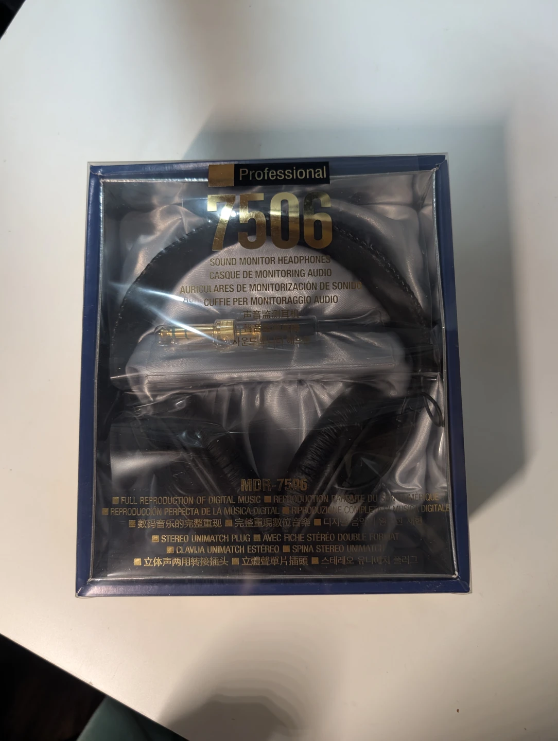 Sony MDR-7506 Professional Sound Monitor Headphones
