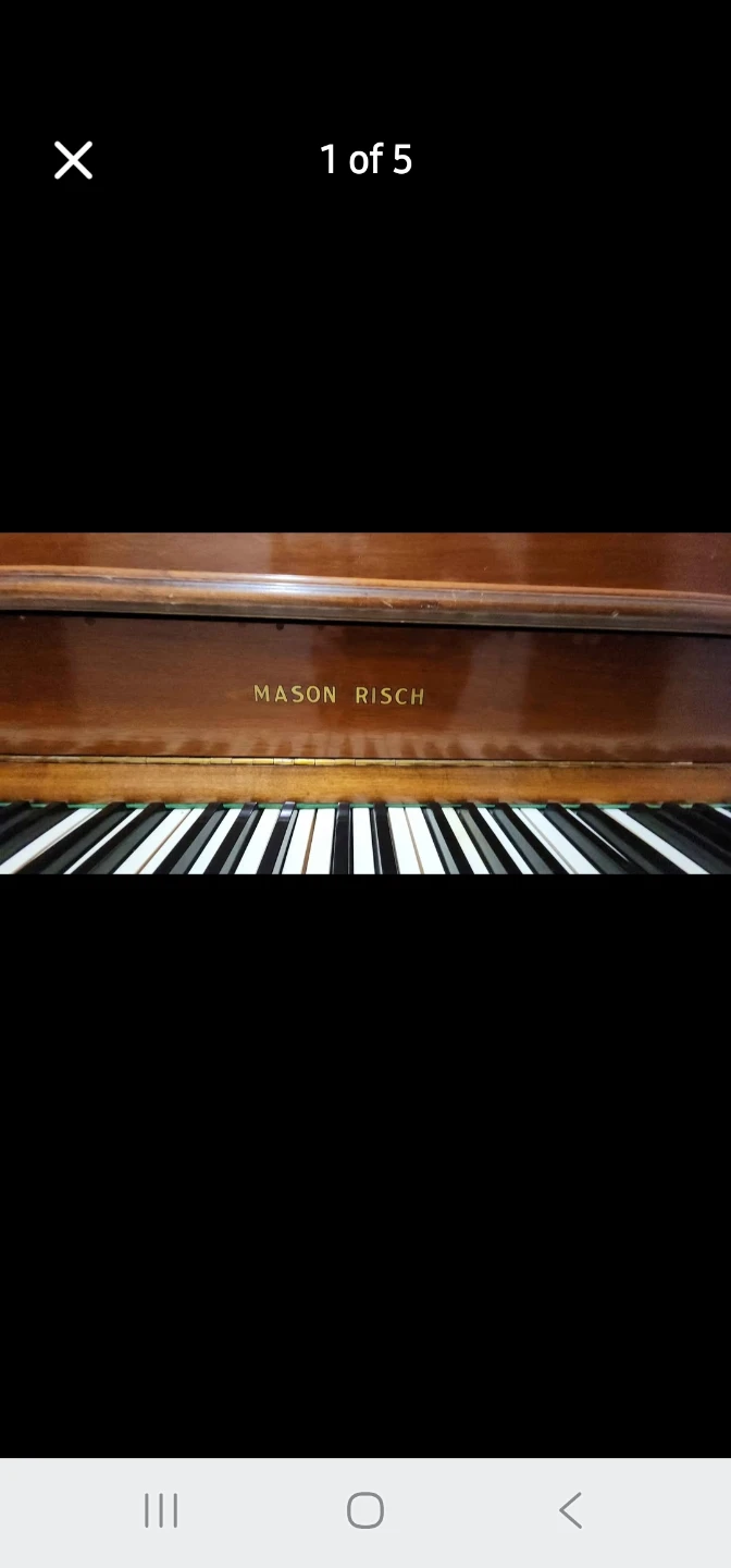 Mason & Risch Upright Piano - photo 3