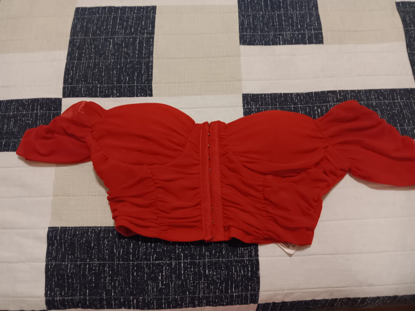 FOREVER 21 - Red ruffled corset top