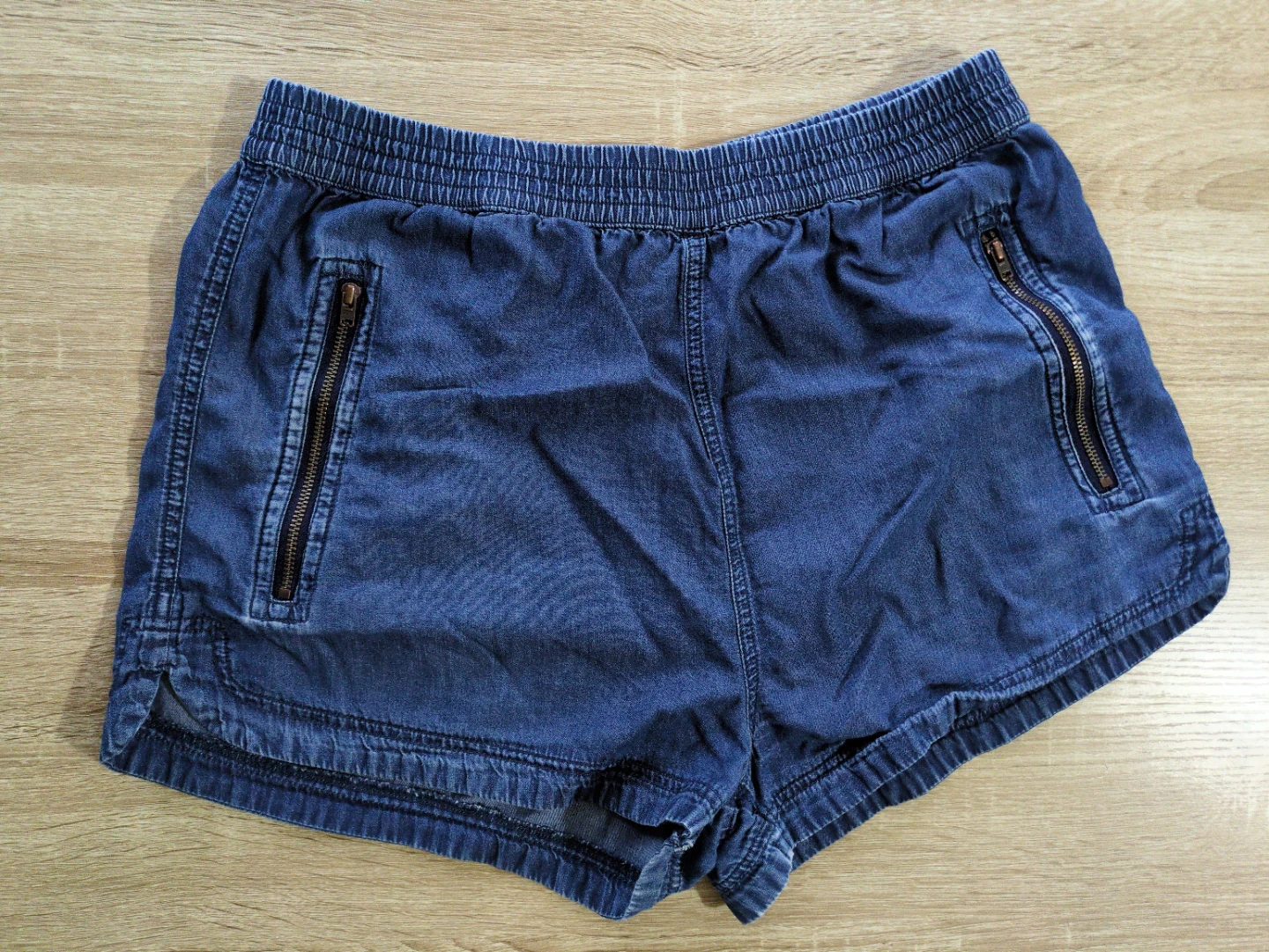 Blue Denim Drawstring Shorts with Zippers