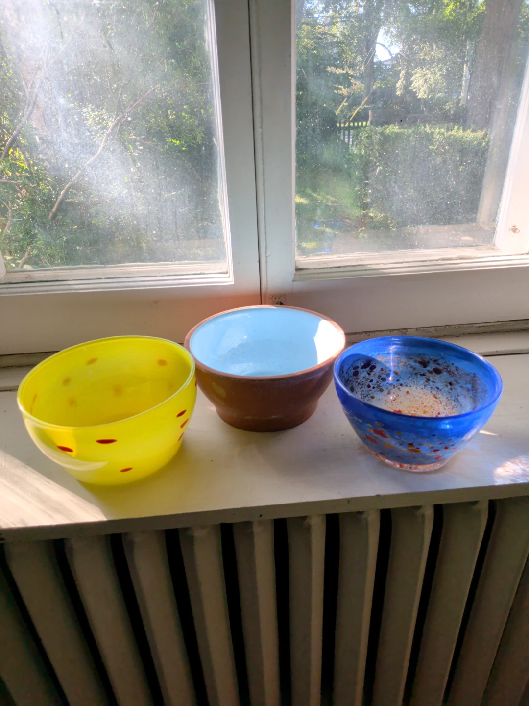 Set of three decorative bowls