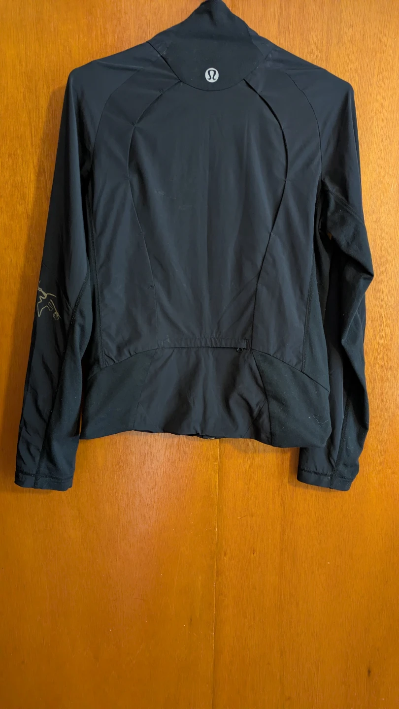 Lululemon Black Athletic Jacket - photo 2