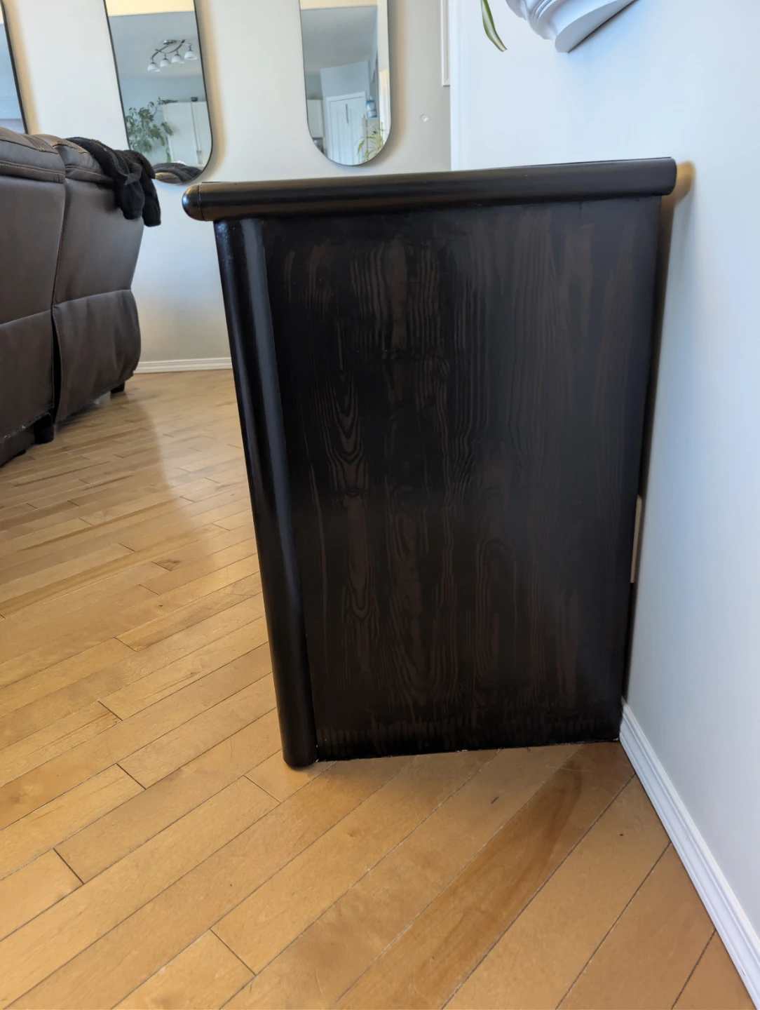 Palliser Dark Wood grain 3-Drawer Nightstand - photo 3