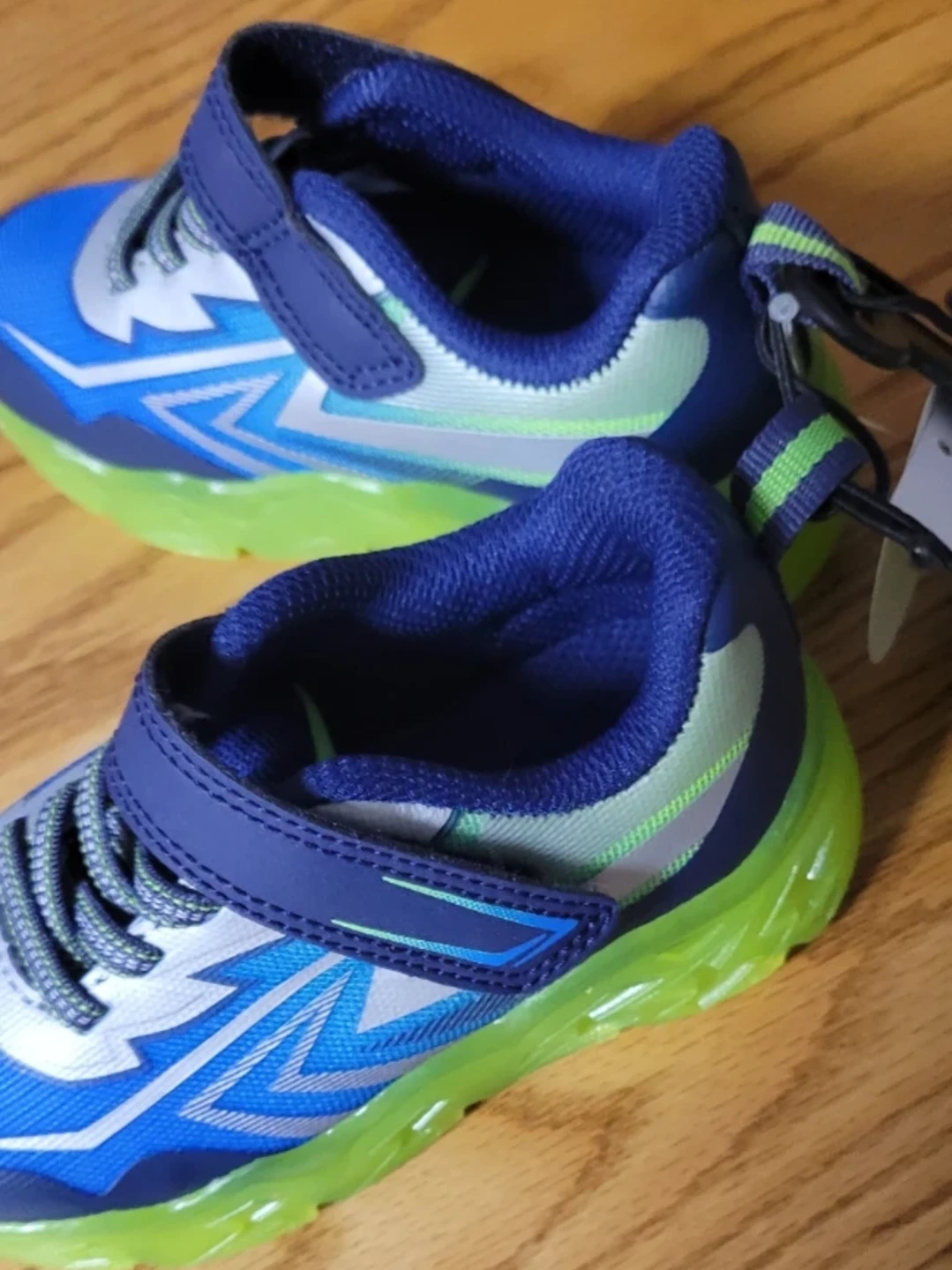 76FLASH Toddler Athletic Shoes Size 7