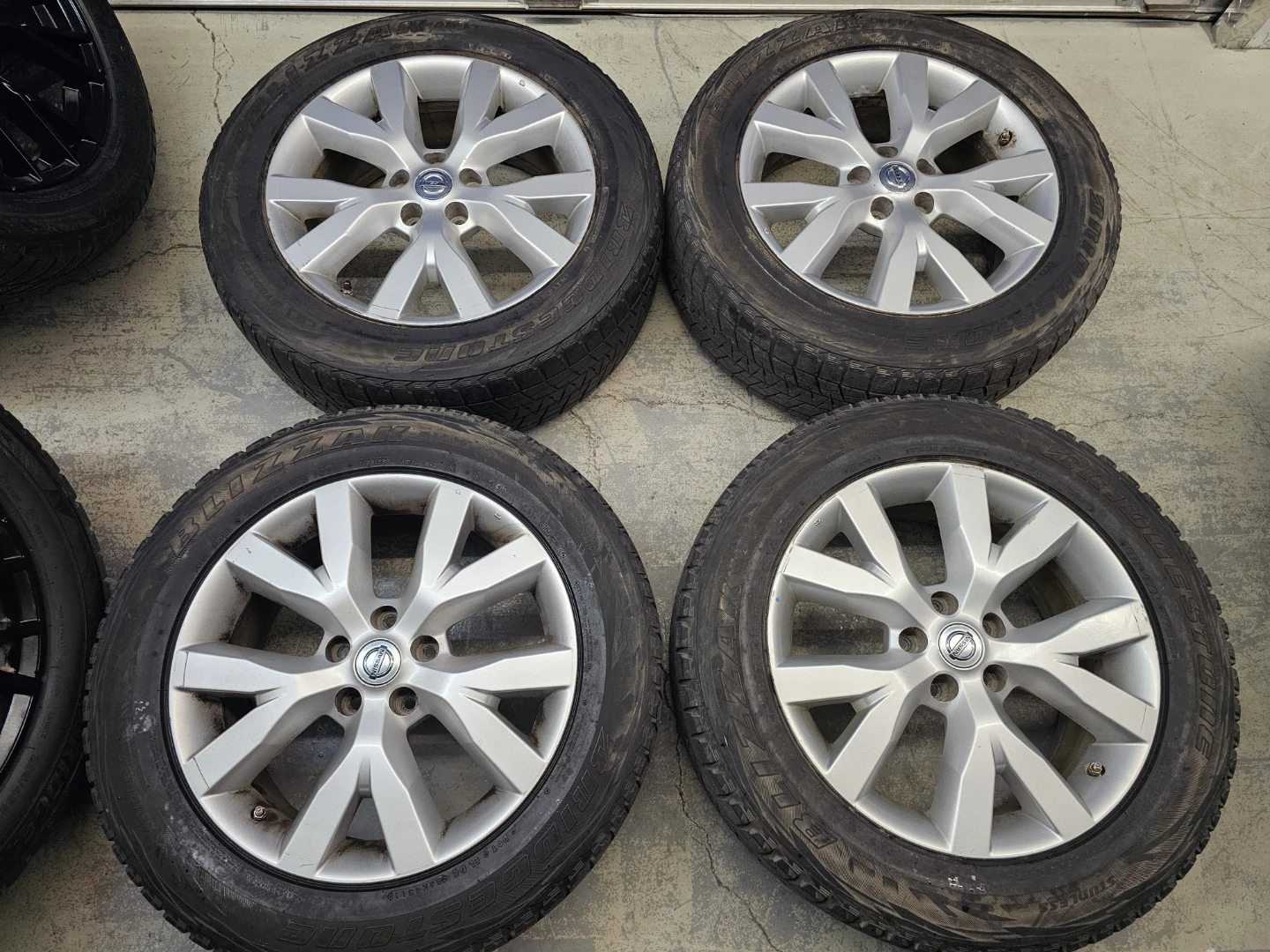 18" NISSAN MURANO O.E.M RIMS ONLY - photo 4