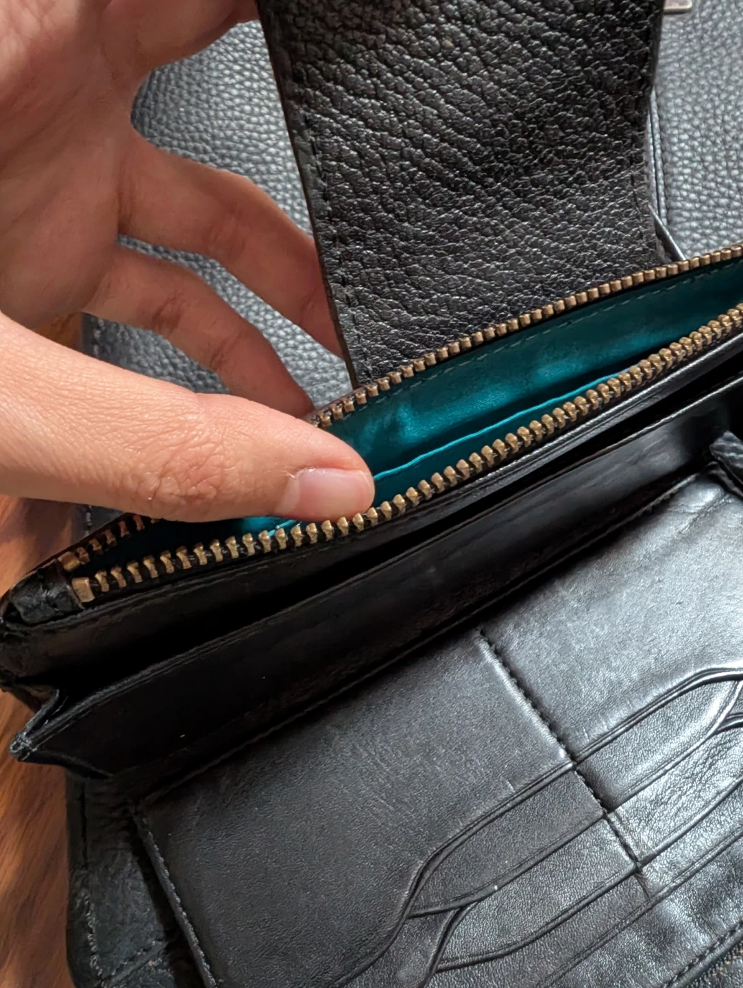 Cole Haan Leather Tote and Matching Wallet - photo 5