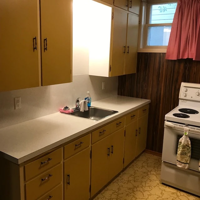 1 Bedroom Basement Suite - Fully Furnished - Close to Amenities - photo 2