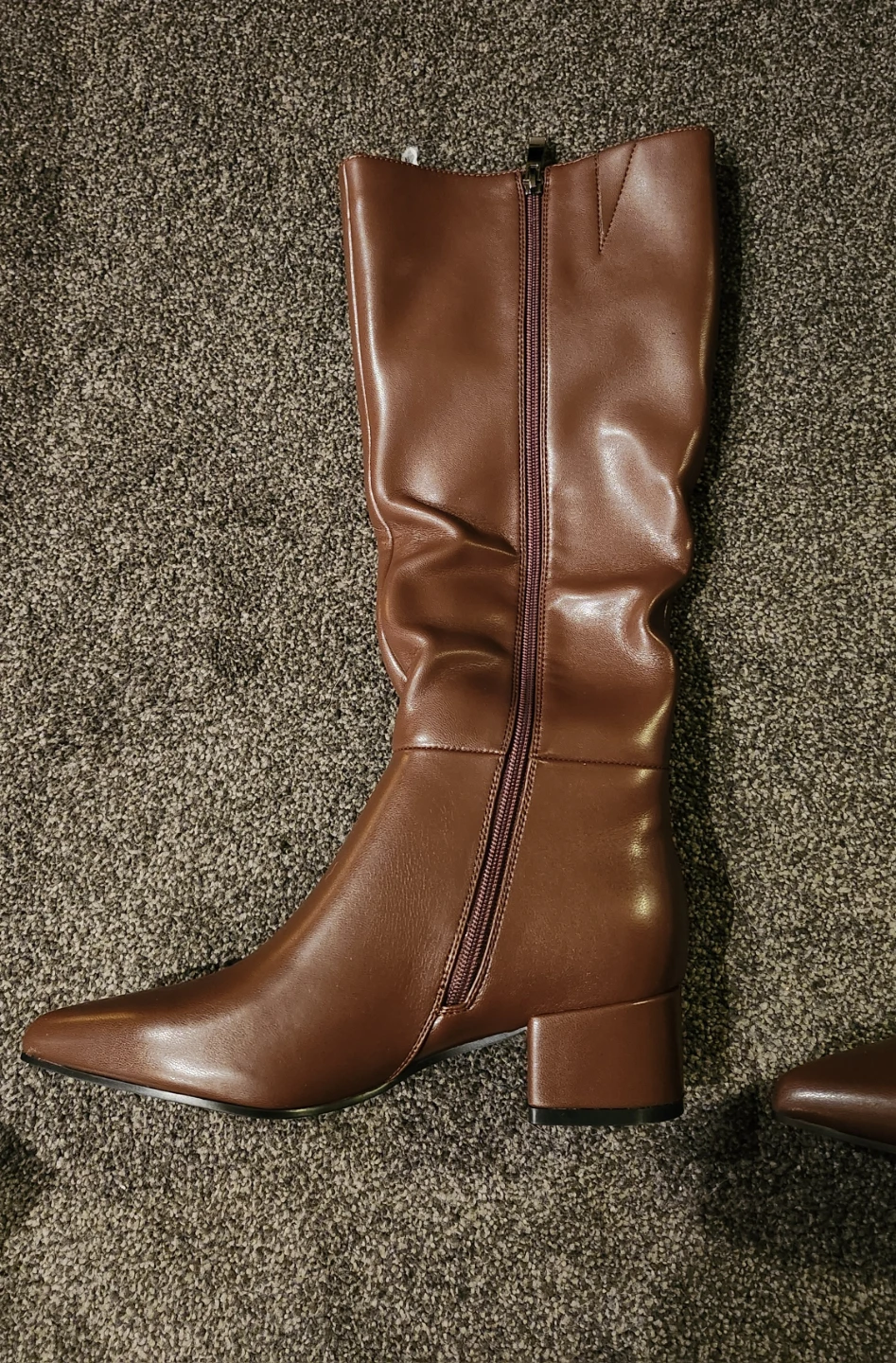 Brown Knee-High Boots 🏈 - photo 5