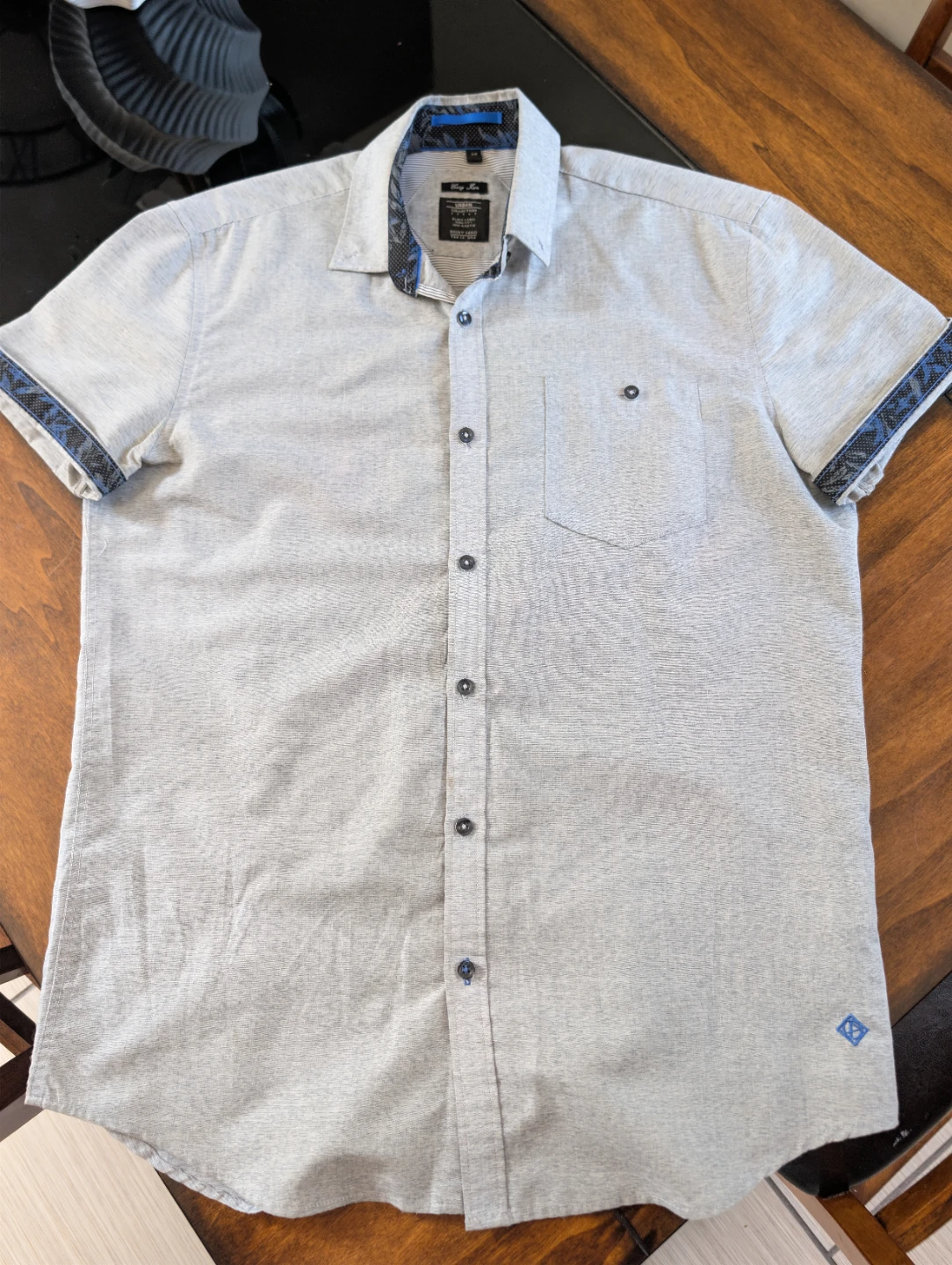 Point Zero Urban Collection Grey Short Sleeve Button Up - Small