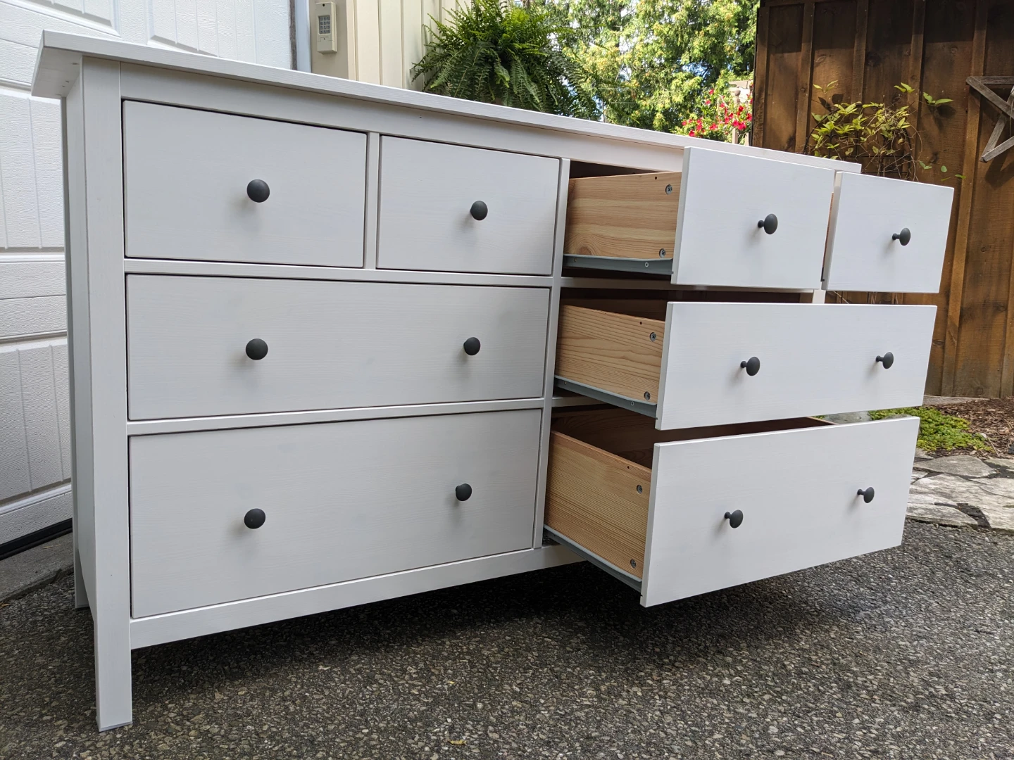 Ikea HEMNES 8 Drawer Dresser -Like New - photo 5