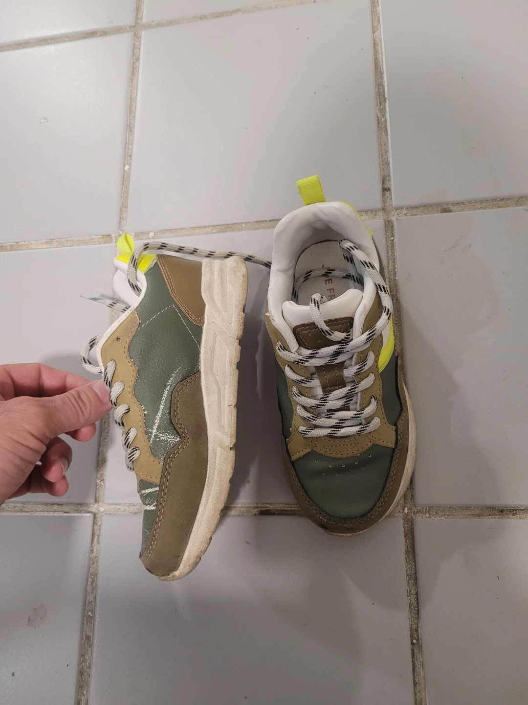 Joe Fresh Kids Sneakers Size 11 - photo 2