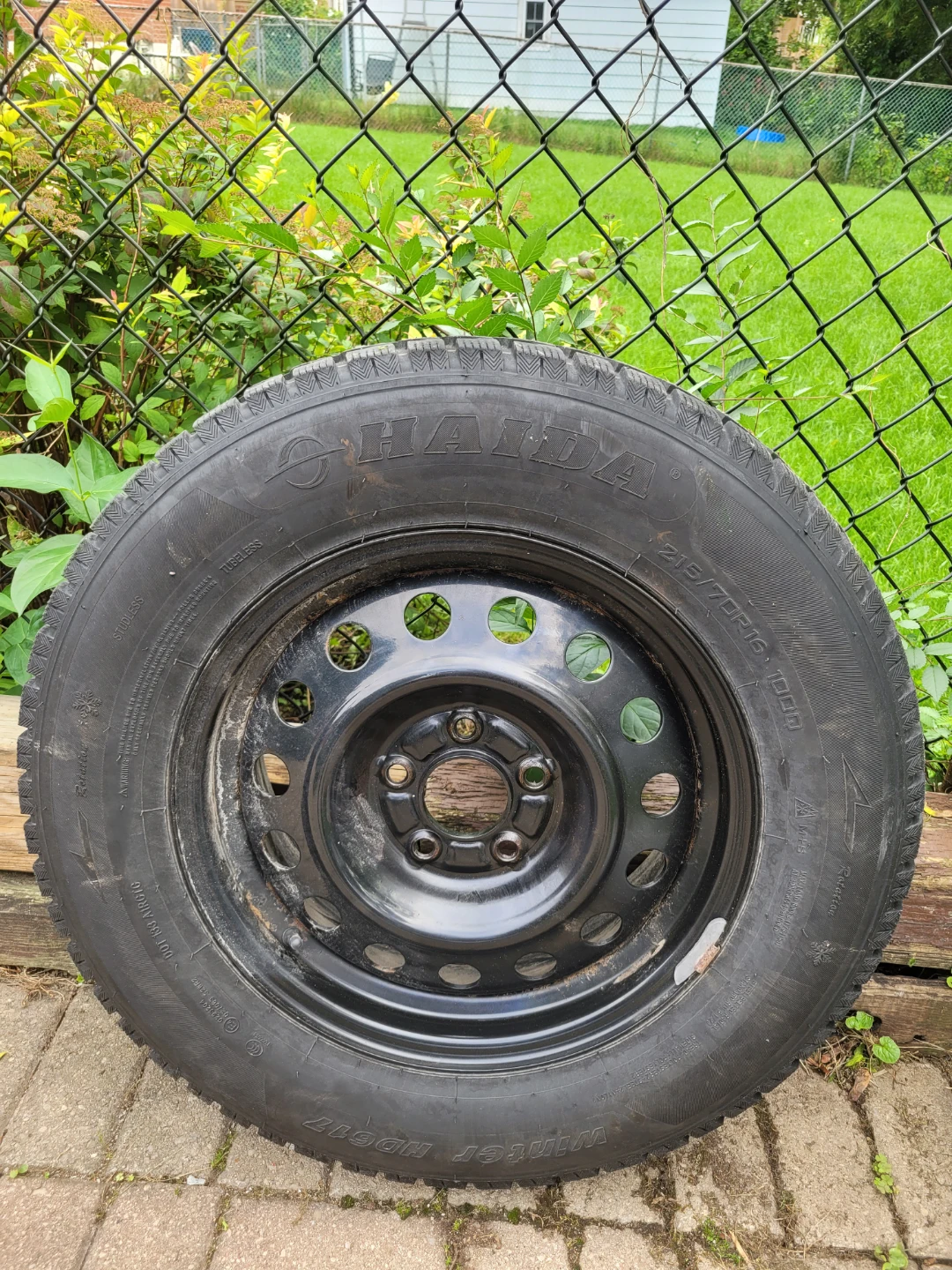 Set of 4 Haida Winter HD617 Tire on Rim 215/70R16 - photo 3