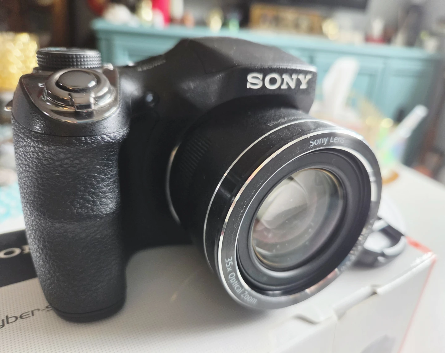 Sony Cyber-shot DSC-H300 Camera and Manfrotto Bag - photo 2