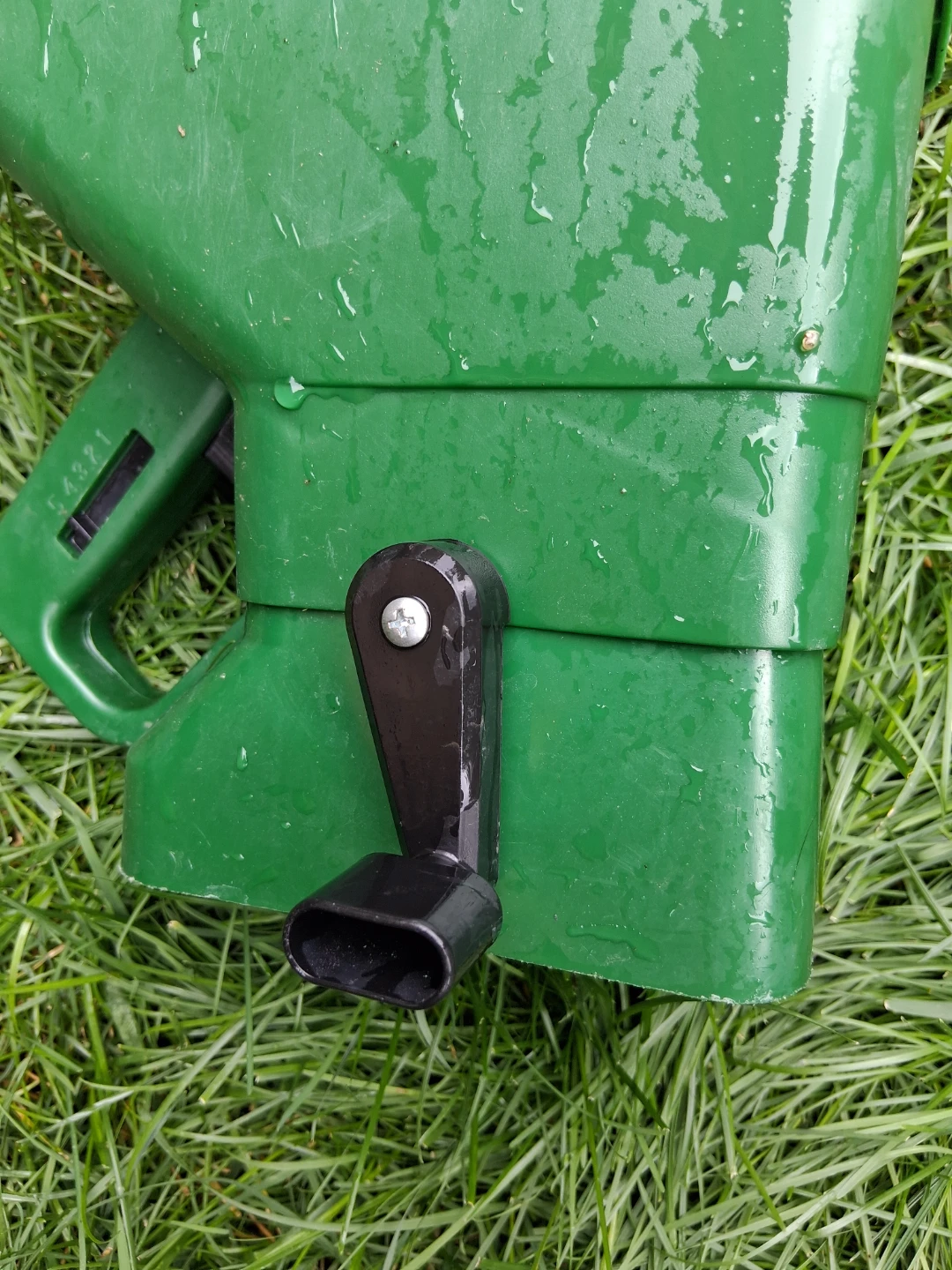 Scotts Easy Hand-Held Spreader - photo 4