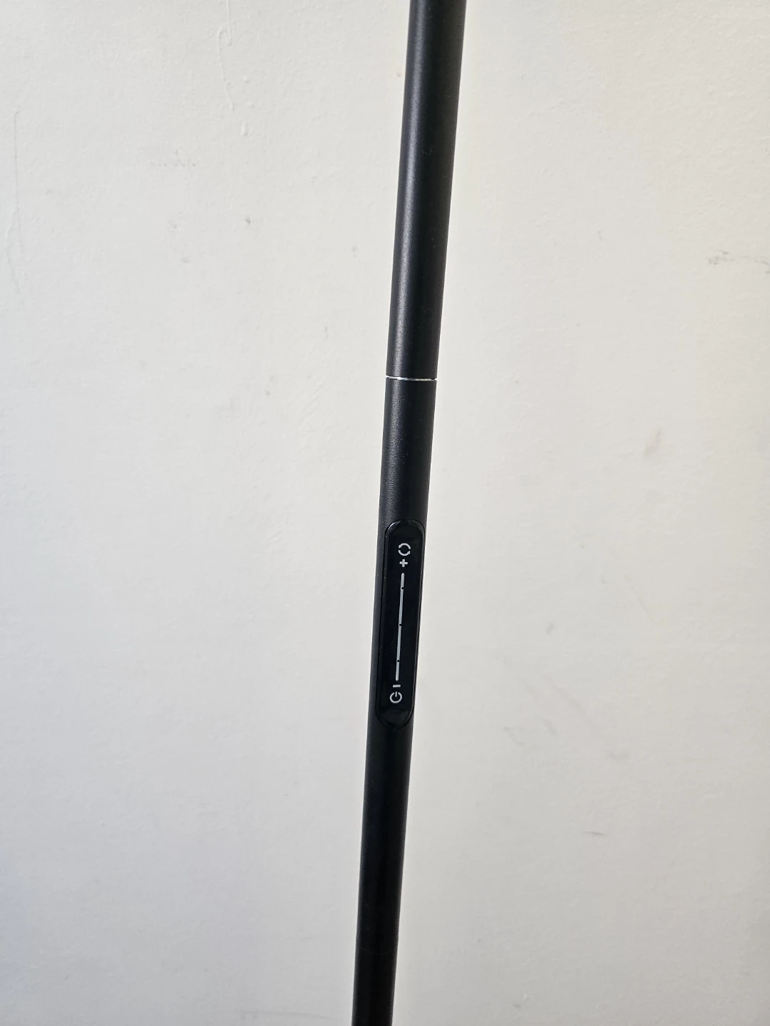 Modern LED Floor Lamp with Remote Control - photo 3