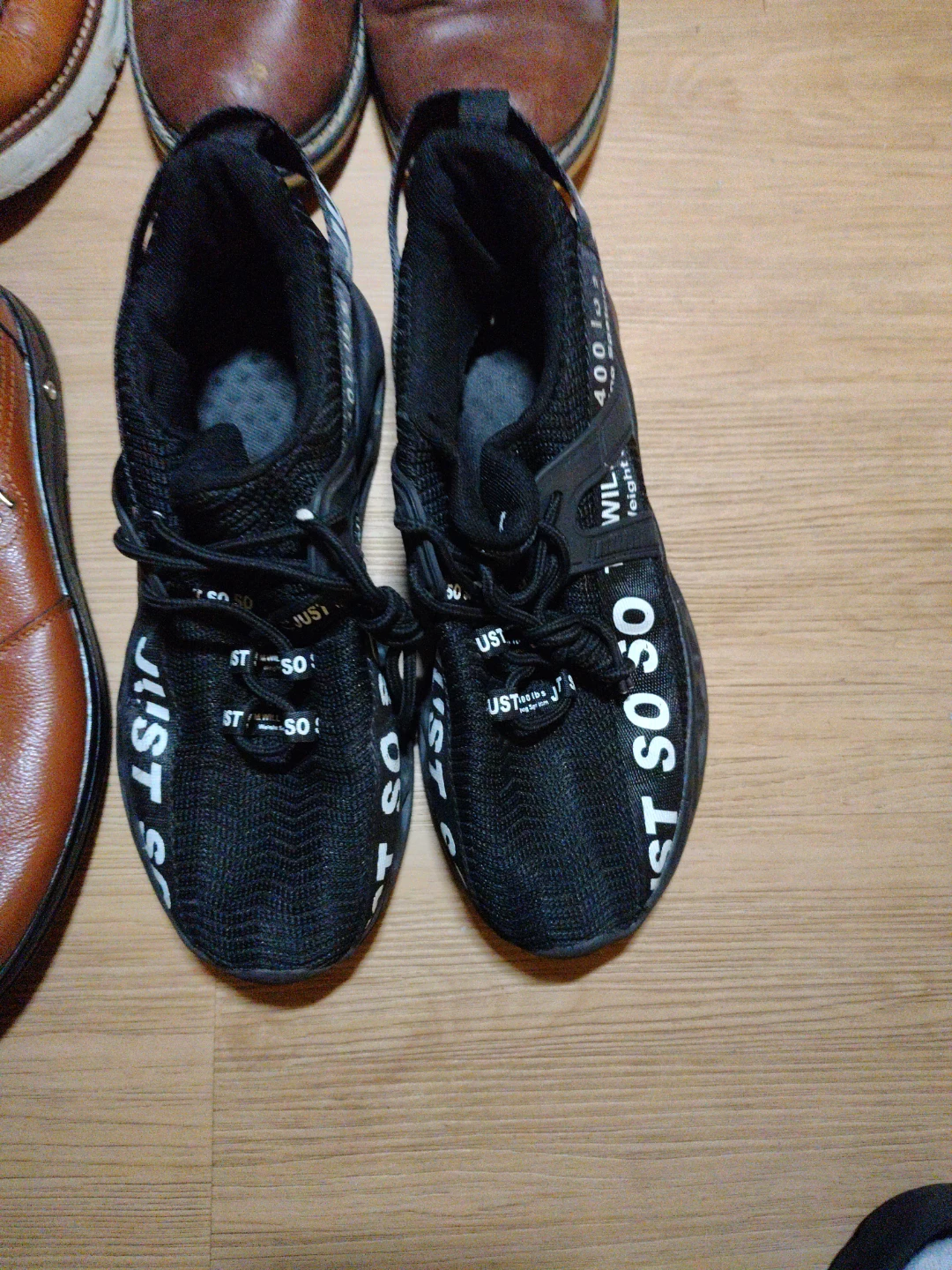 Lot of 4 Pairs of Assorted Men's Shoes - photo 3