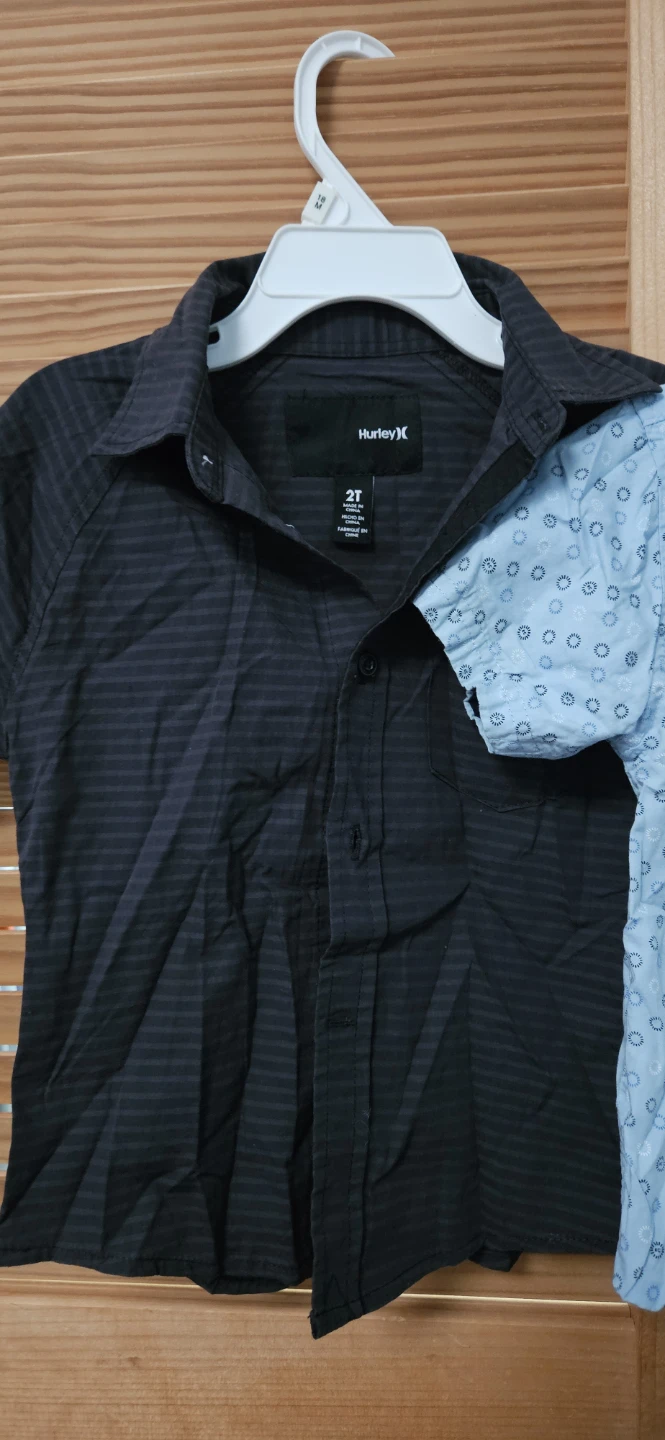 Toddler Boy Button-Down Shirts Size 2T - photo 2