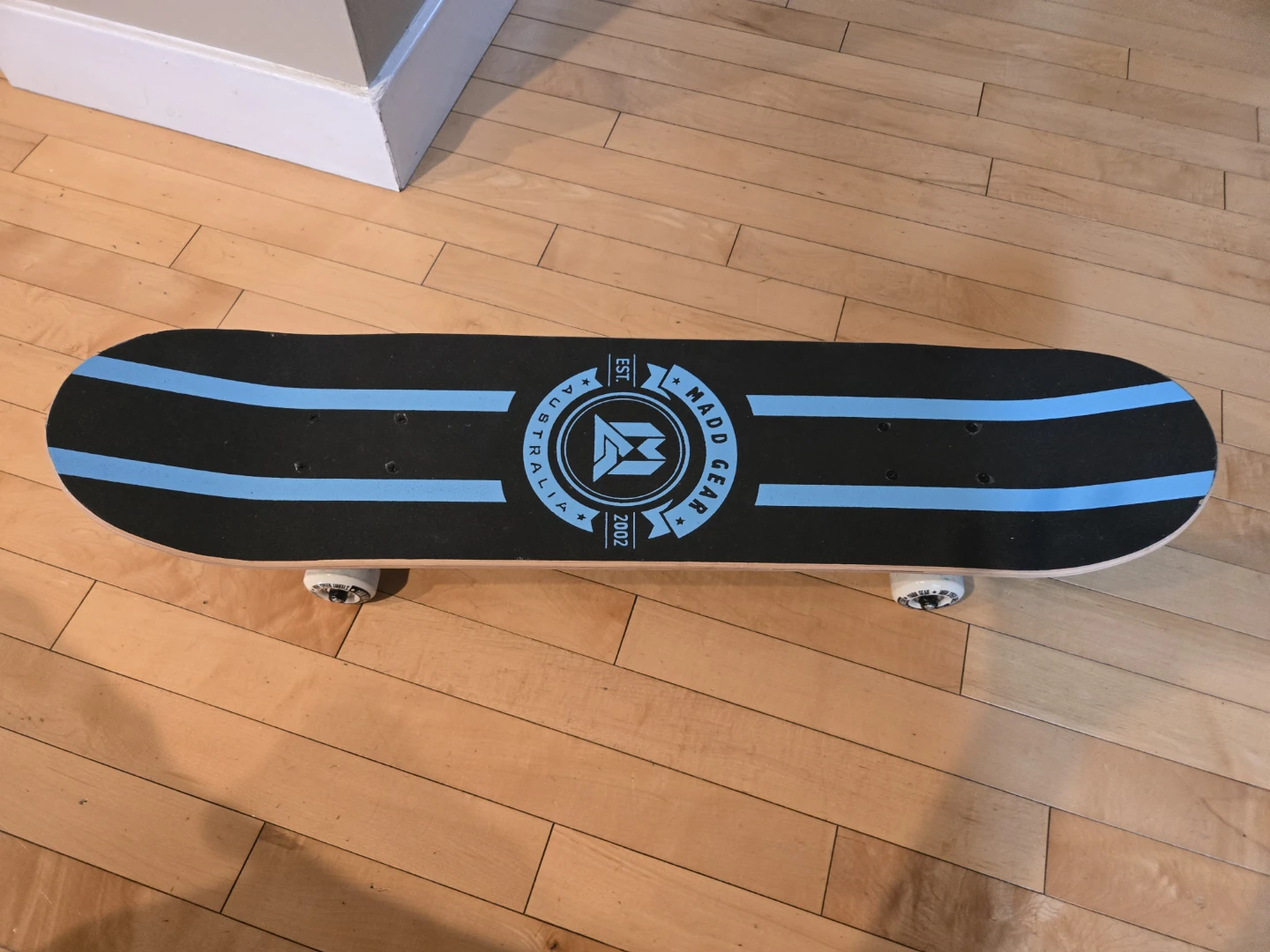 Madd Gear Skateboard - photo 3