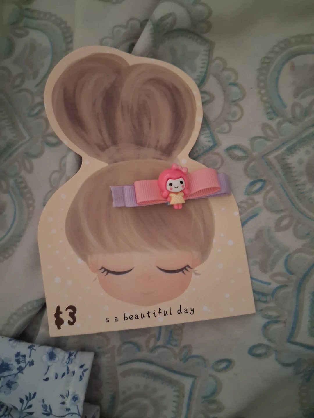 Assorted Decorative Hair Clips - photo 3