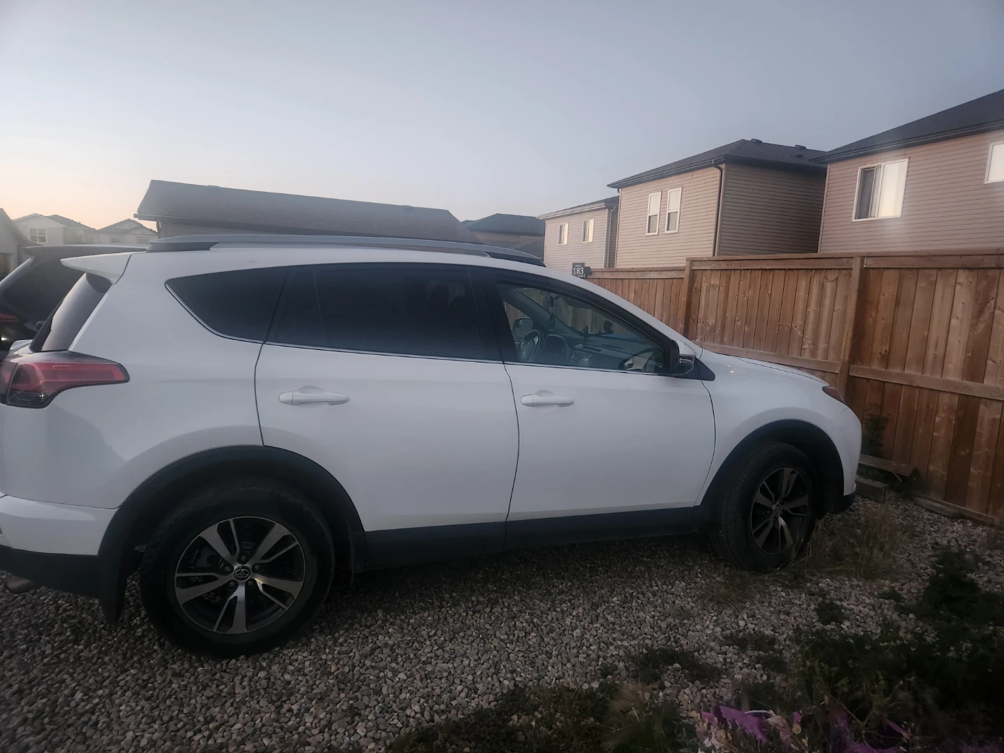 White Toyota RAV4 LE AWD - photo 3