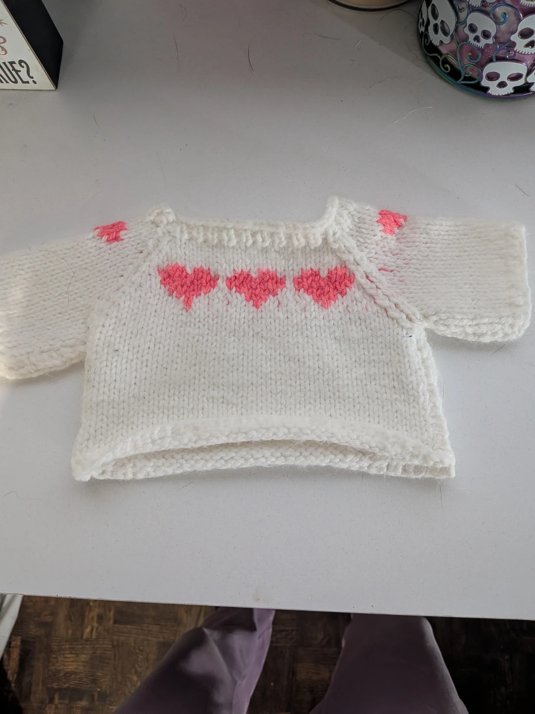 Hand-knitted White and Pink Heart Sweater - photo 3